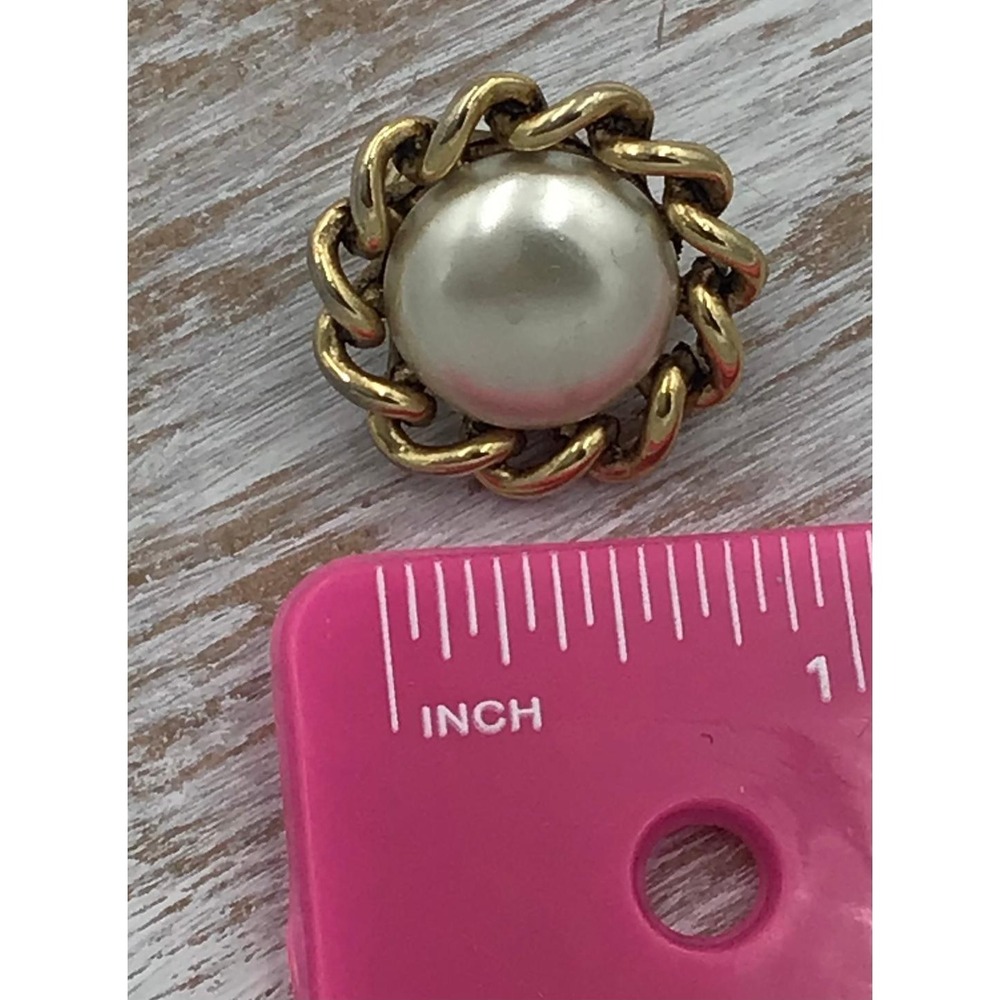 Vintage Clip On Earrings Bundle Red Cabochon Gold Tone‎ Faux Pearl Rope Border - Picture 8 of 9
